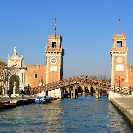 Residence Castello Venezia Exterior photo